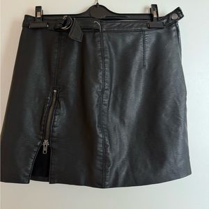 Boutique leather adjustable skirt